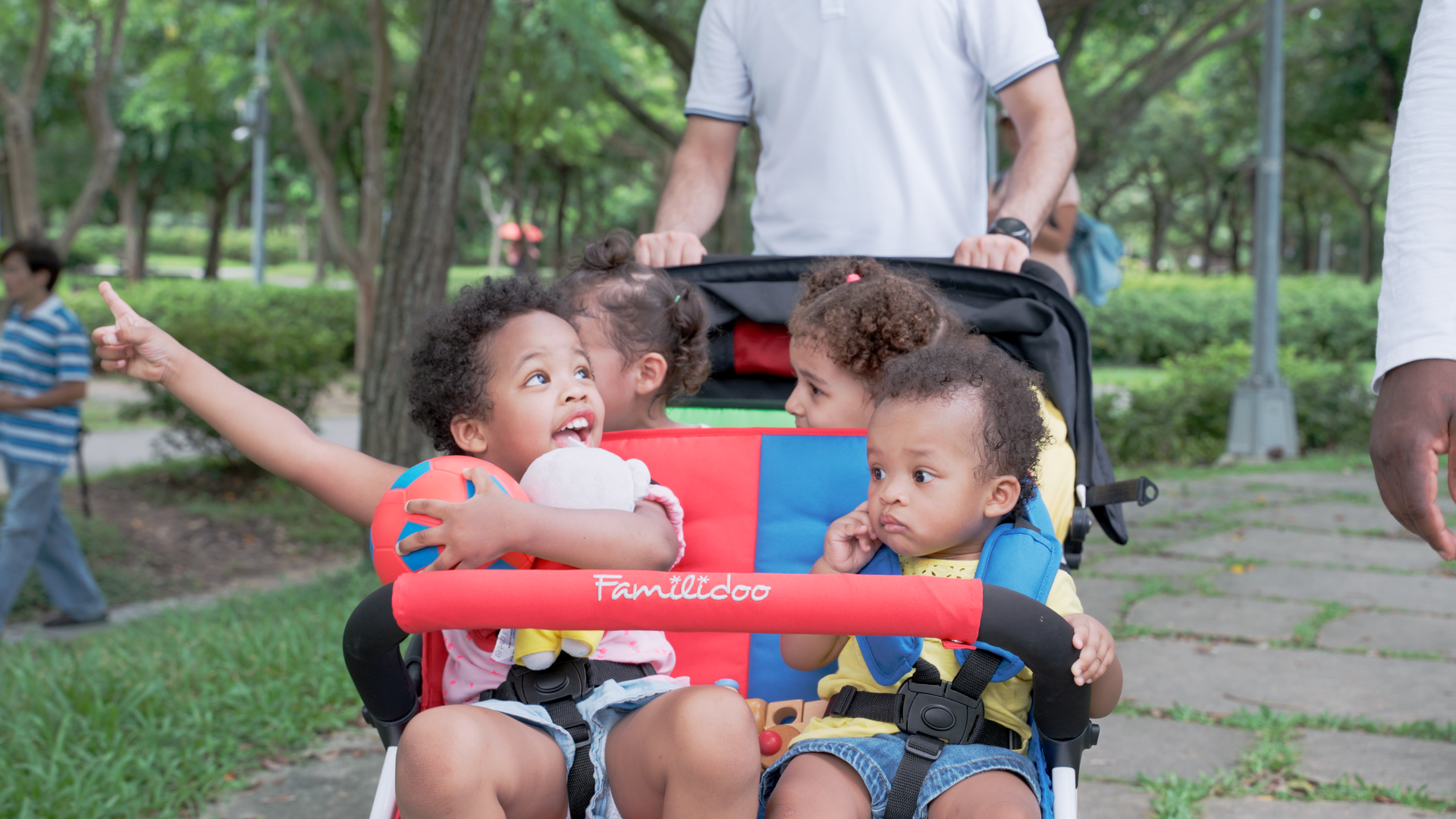 Multi-Passenger Stroller/Wagon